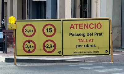 Es talla un tram del passeig del Prat per les obres de la plaça de la Creu